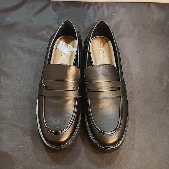 BRAND NEW SPRIT WOMEN'S SAGAN FAUX LEATHER LUGGED SOLE PENNY LOAFERS - Picture 3 of 16